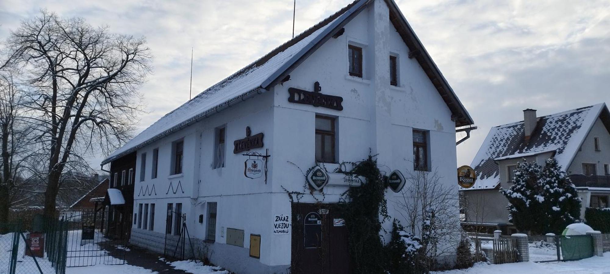 Drevenka Hotel Provodin Eksteriør billede